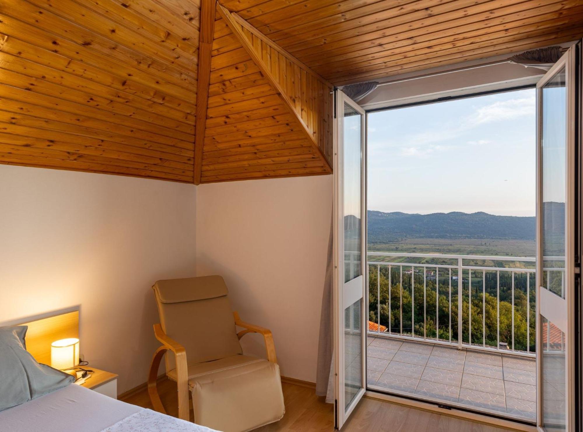 Villa Source With Private Pool Pridvorje Екстериор снимка