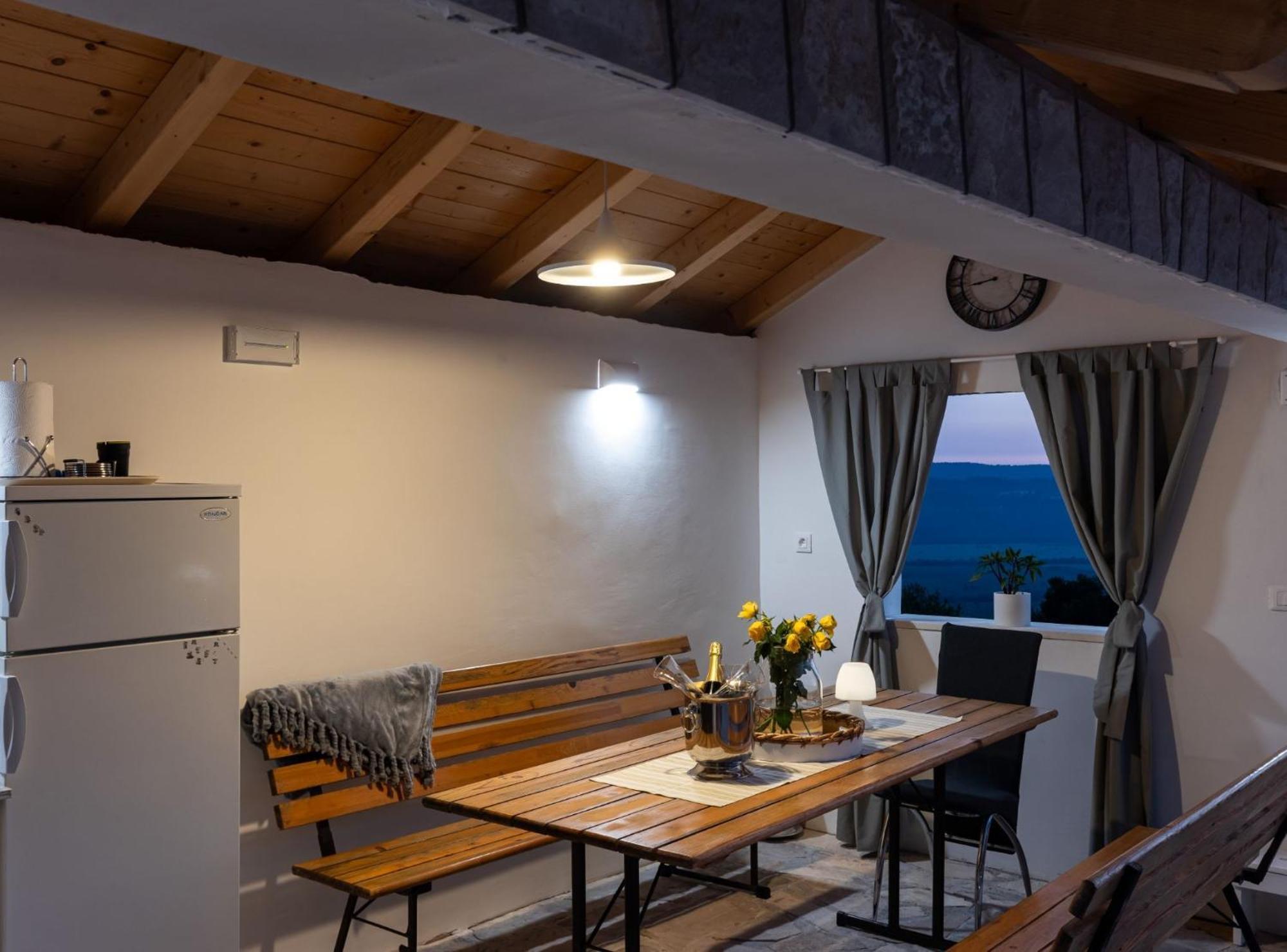 Villa Source With Private Pool Pridvorje Екстериор снимка