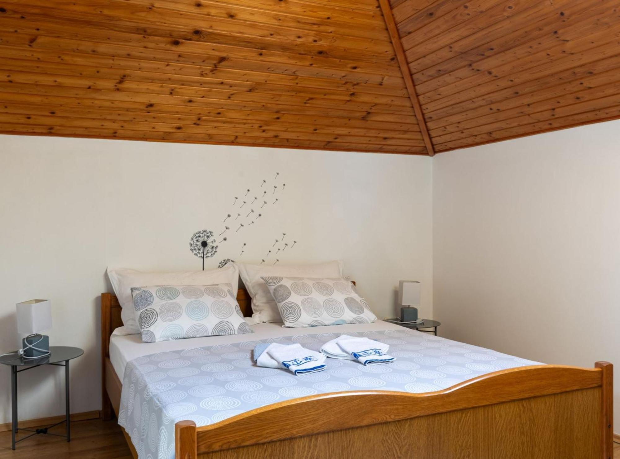 Villa Source With Private Pool Pridvorje Екстериор снимка