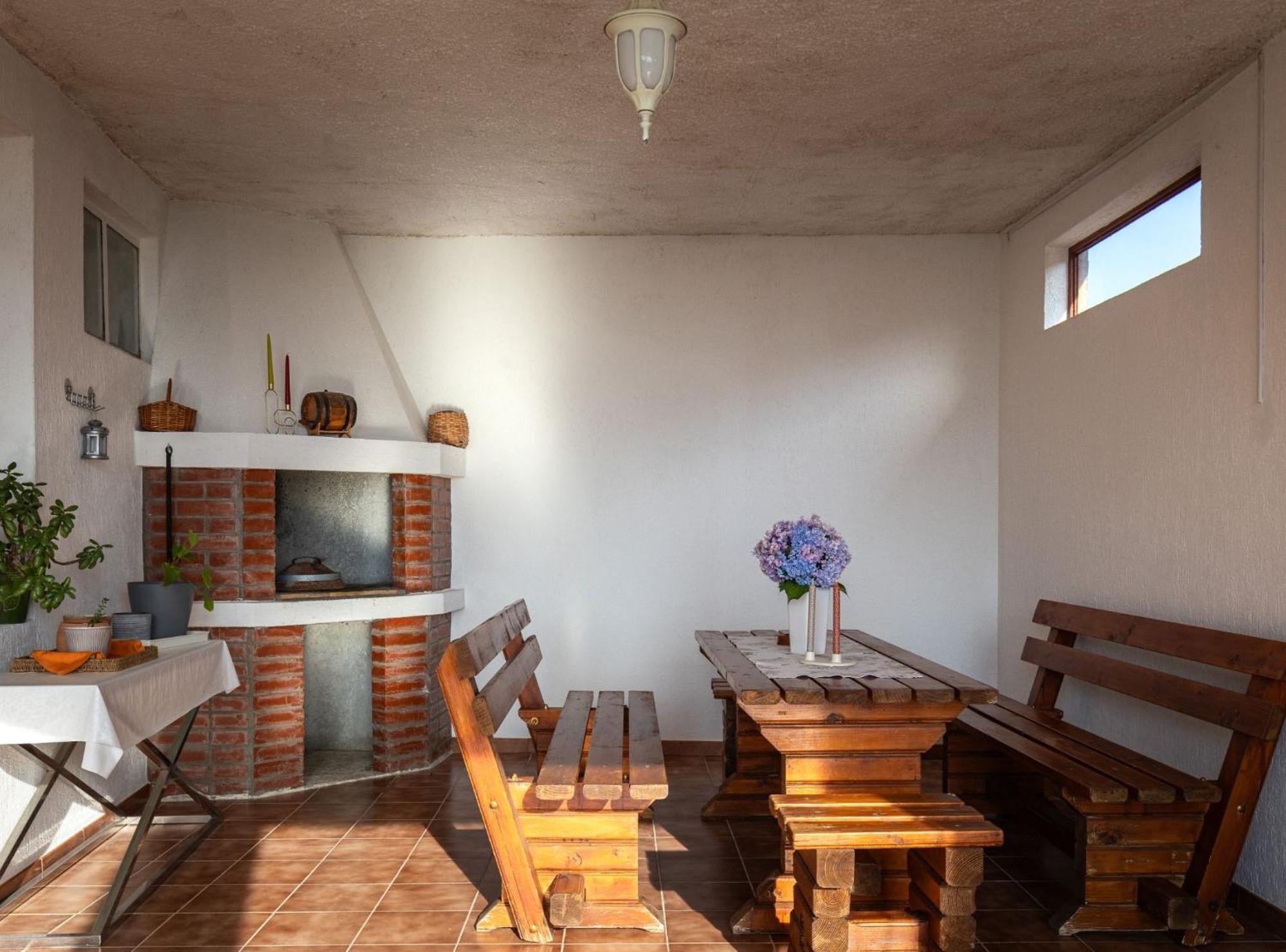 Villa Source With Private Pool Pridvorje Екстериор снимка