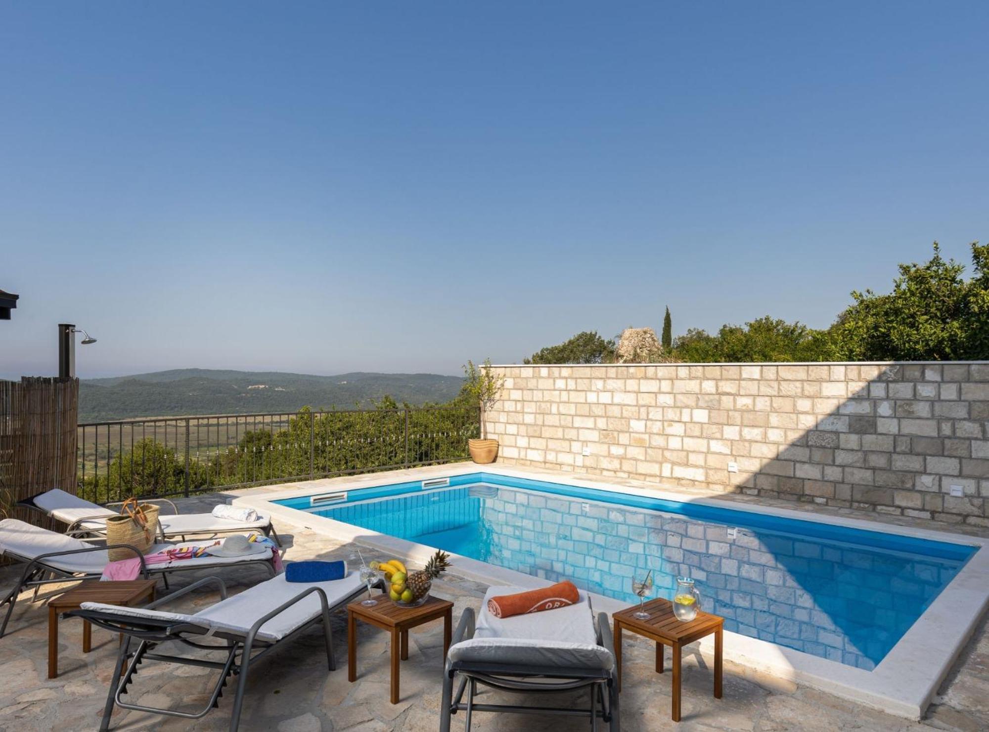 Villa Source With Private Pool Pridvorje Екстериор снимка